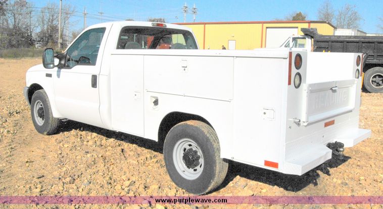 image for item 6026 2003 Ford F250 Super Duty pickup