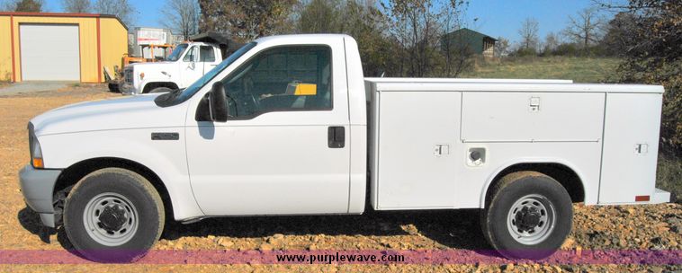 image for item 6026 2003 Ford F250 Super Duty pickup
