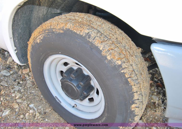 image for item 6026 2003 Ford F250 Super Duty pickup