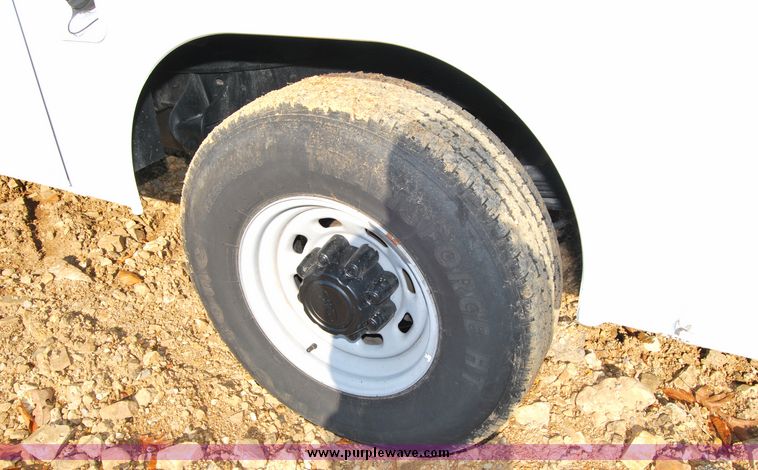 image for item 6026 2003 Ford F250 Super Duty pickup