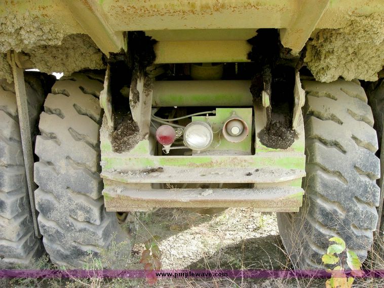 image for item 6391 Euclid R-25 dump truck