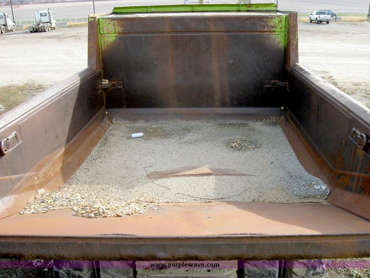 image for item 6391 Euclid R-25 dump truck