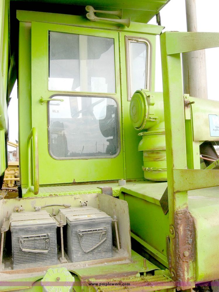 image for item 6391 Euclid R-25 dump truck