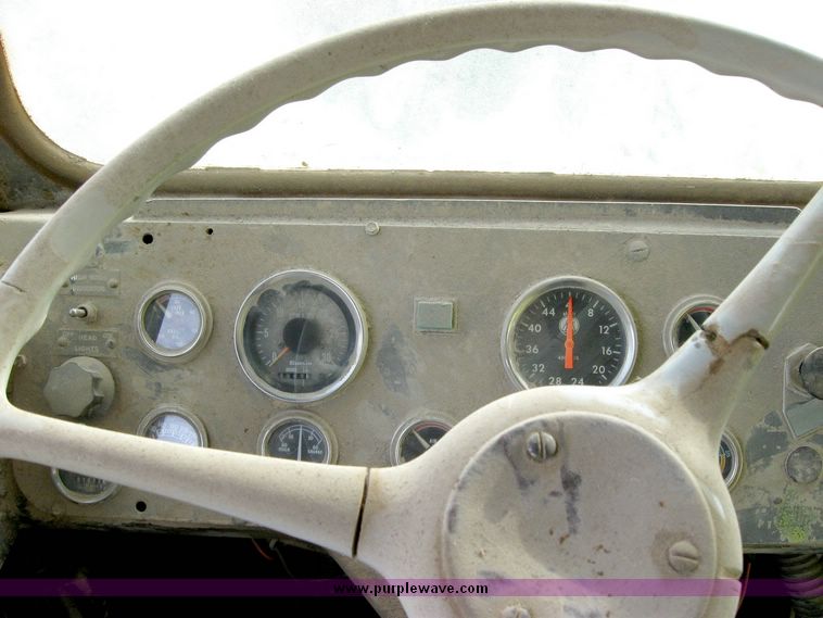 image for item 6391 Euclid R-25 dump truck