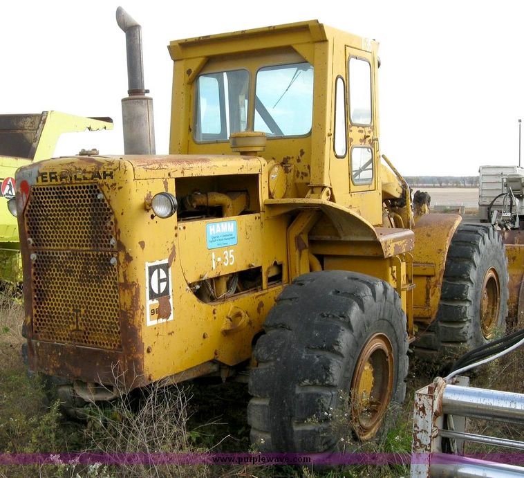 image for item 6392 Caterpillar 966C wheel loader