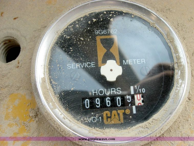 image for item 6392 Caterpillar 966C wheel loader