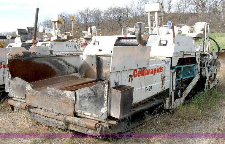 image for item 6393 Cedarapids CR561RX Grayhound asphalt paver