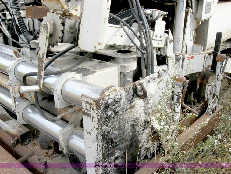 image for item 6393 Cedarapids CR561RX Grayhound asphalt paver