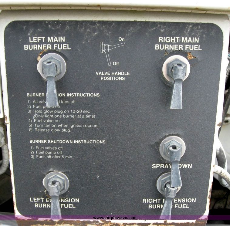 image for item 6393 Cedarapids CR561RX Grayhound asphalt paver