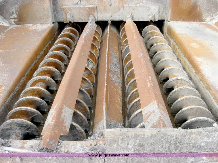 image for item 6393 Cedarapids CR561RX Grayhound asphalt paver