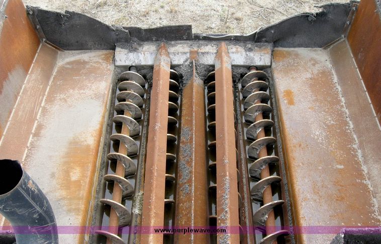 image for item 6393 Cedarapids CR561RX Grayhound asphalt paver