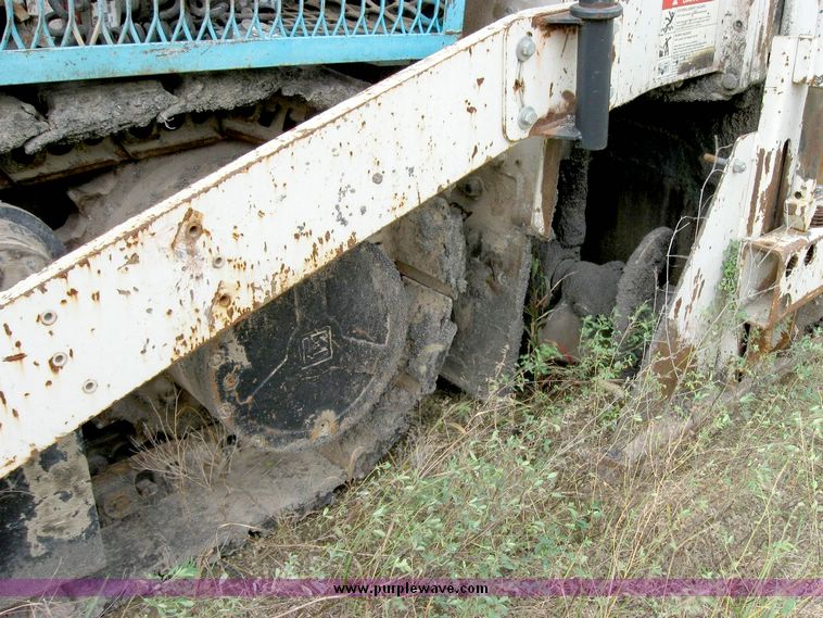 image for item 6393 Cedarapids CR561RX Grayhound asphalt paver