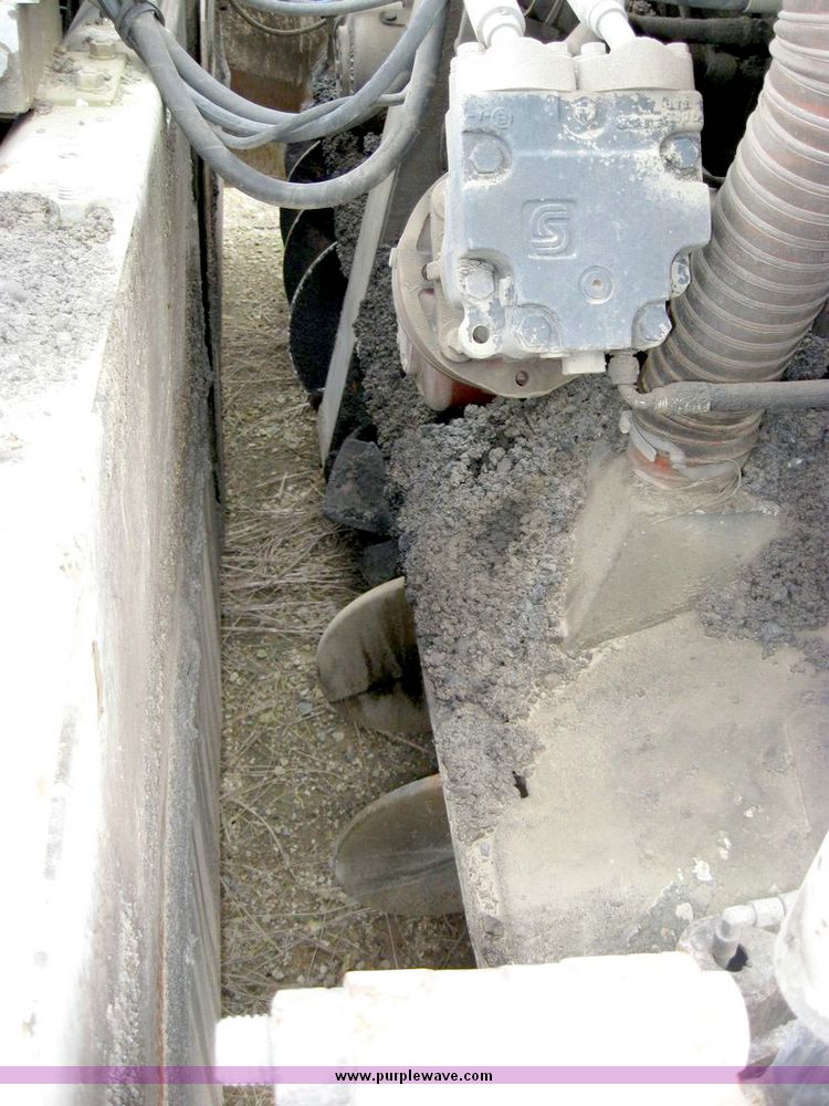 image for item 6393 Cedarapids CR561RX Grayhound asphalt paver