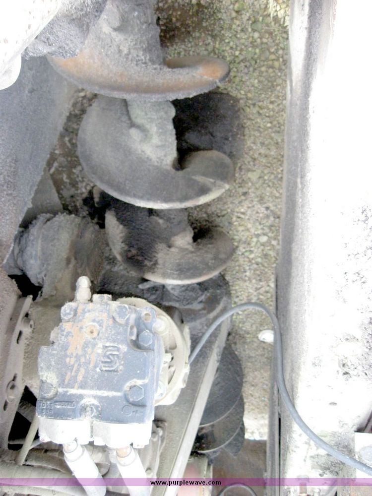 image for item 6394 Cedarapids 561 Grayhound asphalt paver