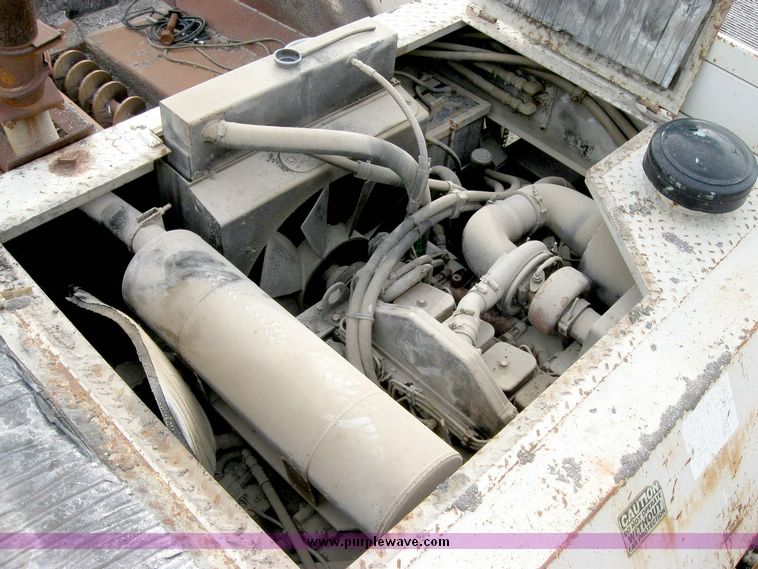 image for item 6394 Cedarapids 561 Grayhound asphalt paver