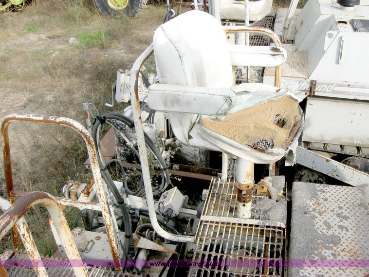 image for item 6394 Cedarapids 561 Grayhound asphalt paver