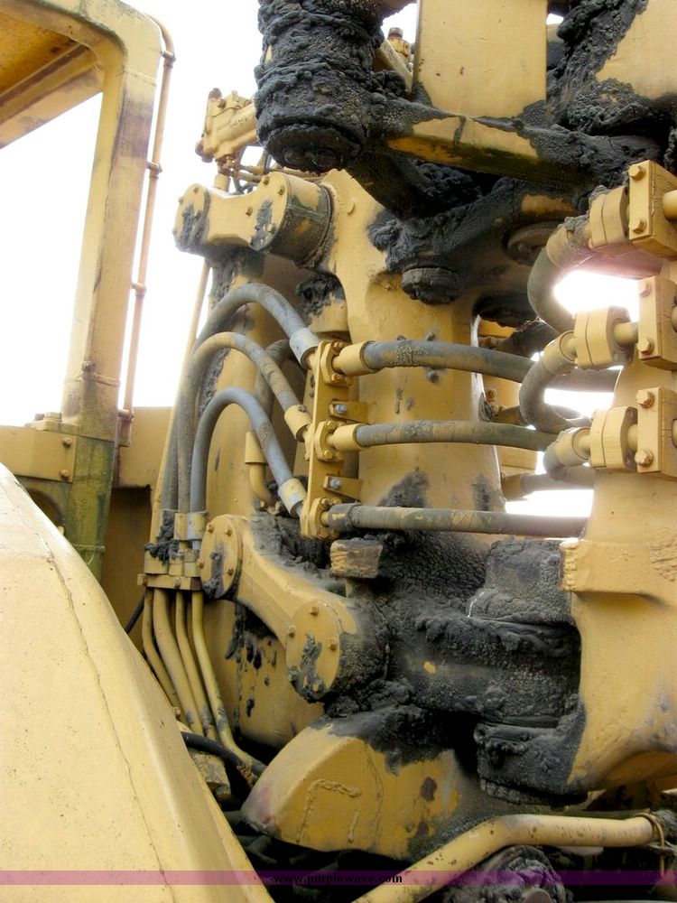 image for item 6396 Caterpillar 621B scraper