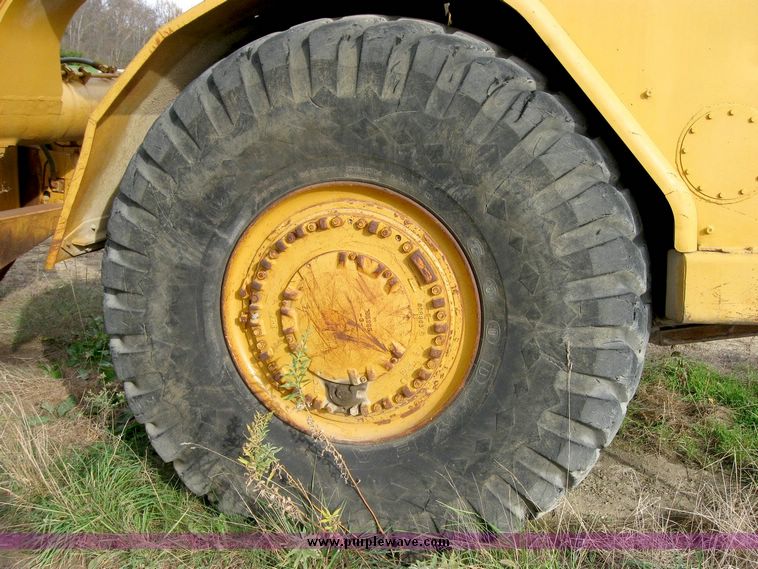 image for item 6396 Caterpillar 621B scraper