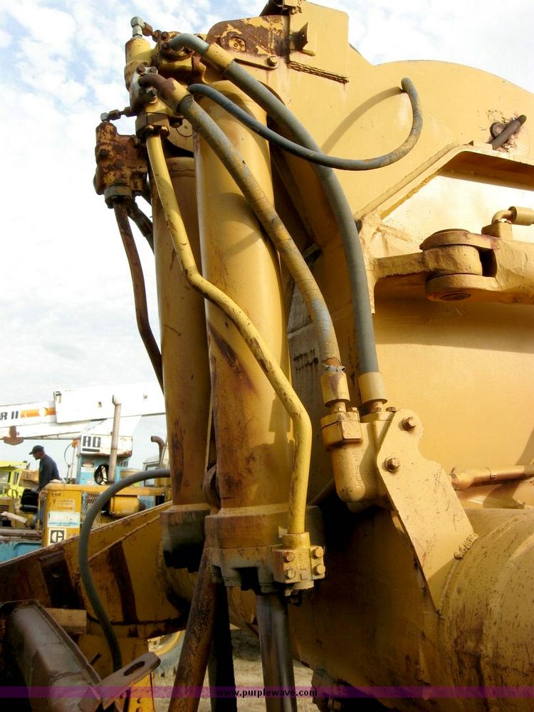 image for item 6396 Caterpillar 621B scraper