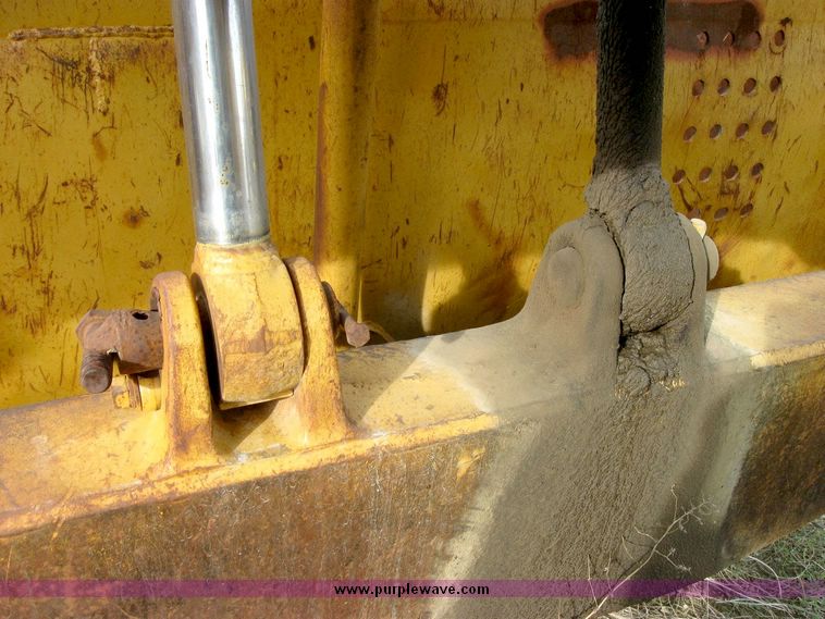 image for item 6396 Caterpillar 621B scraper