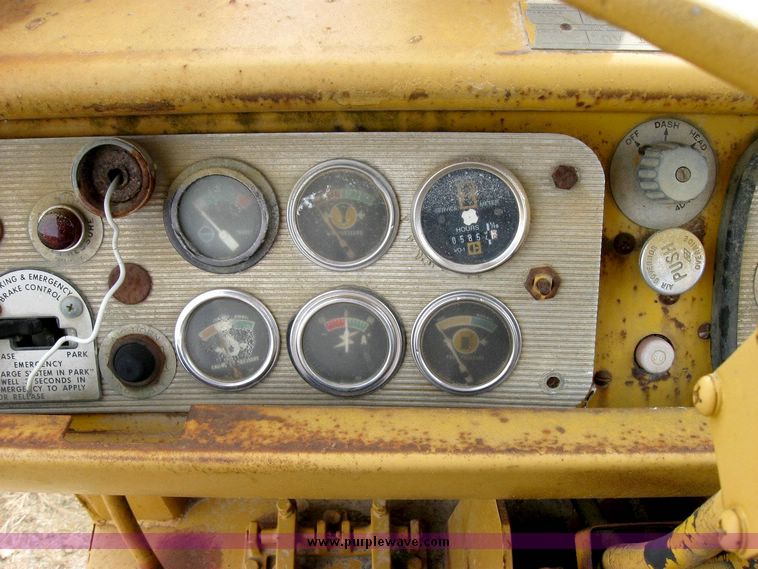 image for item 6396 Caterpillar 621B scraper