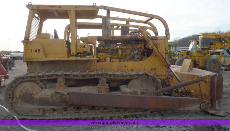 image for item 8591 1974 Caterpillar D8H dozer
