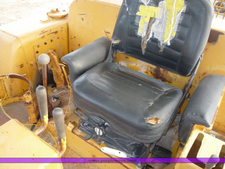 image for item 8591 1974 Caterpillar D8H dozer