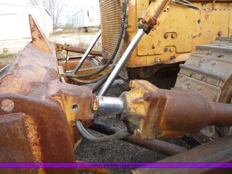image for item 8591 1974 Caterpillar D8H dozer