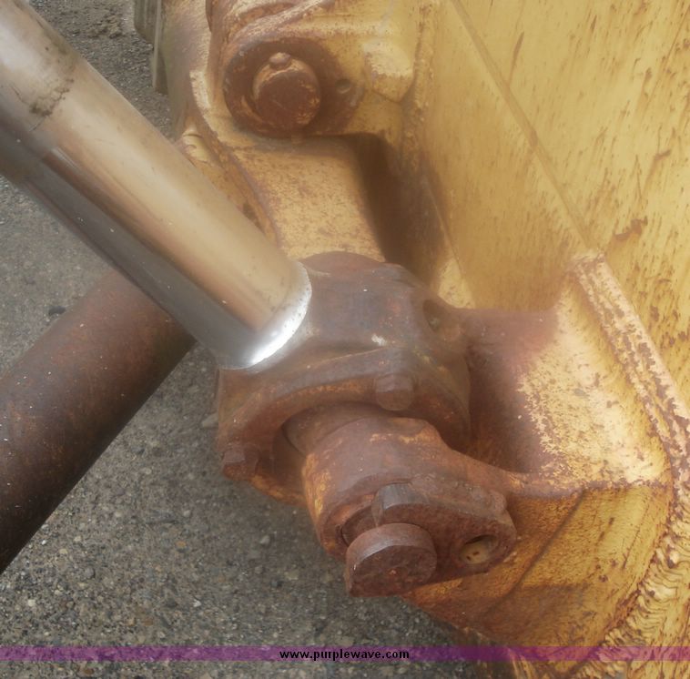 image for item 8591 1974 Caterpillar D8H dozer