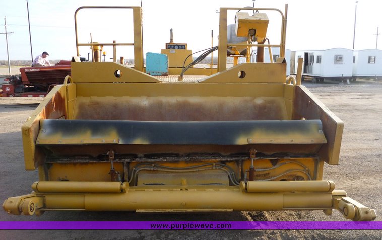 image for item 8592 1990 Blaw-Knox RW100A shoulder machine