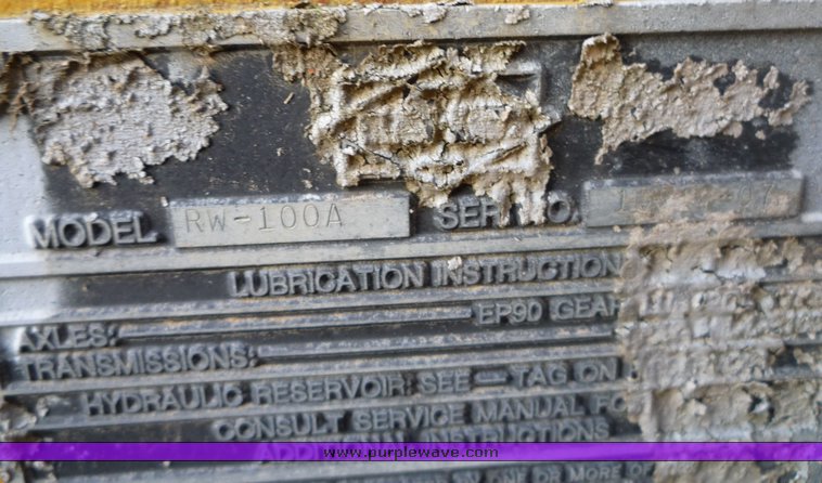 image for item 8592 1990 Blaw-Knox RW100A shoulder machine