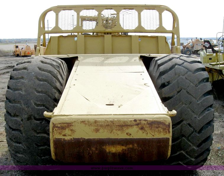 image for item 8823 Caterpillar 621B scraper