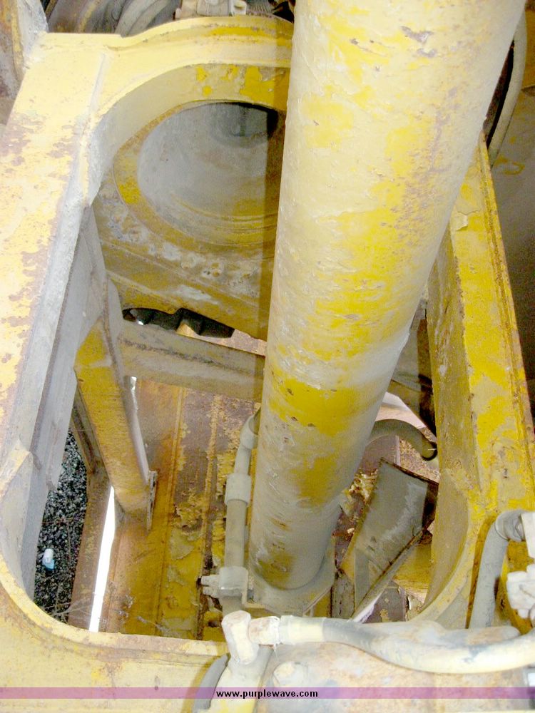 image for item 8823 Caterpillar 621B scraper