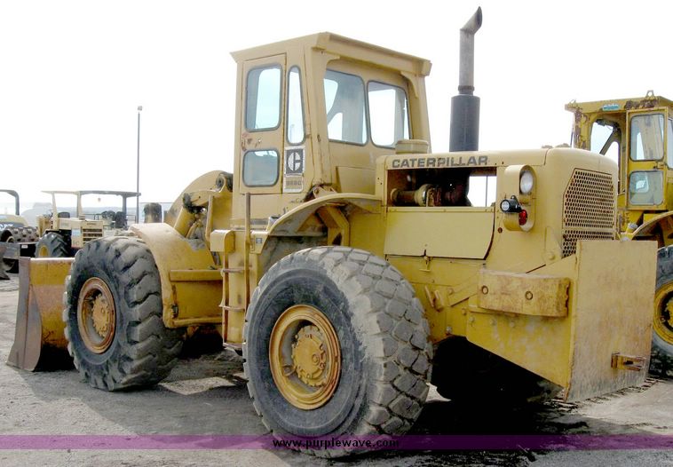 image for item 8824 Caterpillar 966C wheel loader