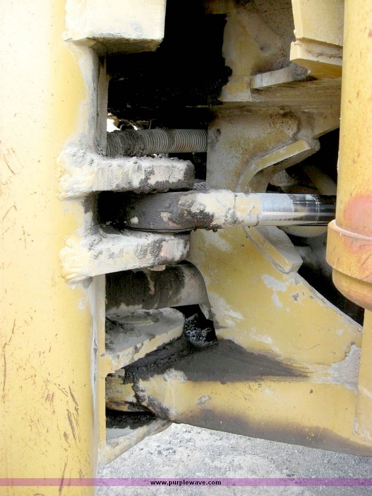 image for item 8824 Caterpillar 966C wheel loader