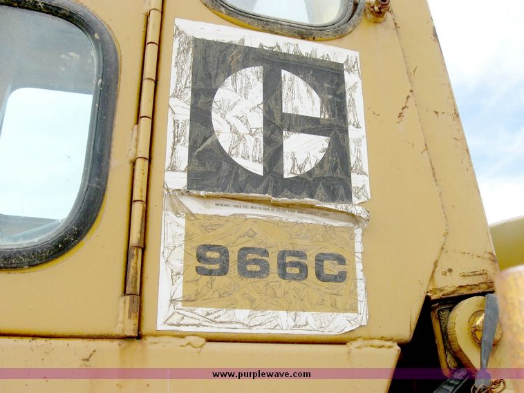 image for item 8824 Caterpillar 966C wheel loader