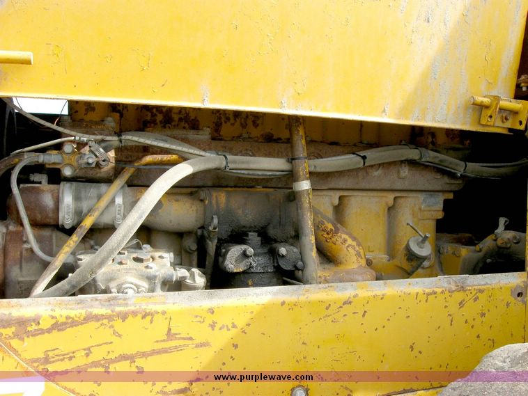 image for item 8825 Caterpillar 966C wheel loader