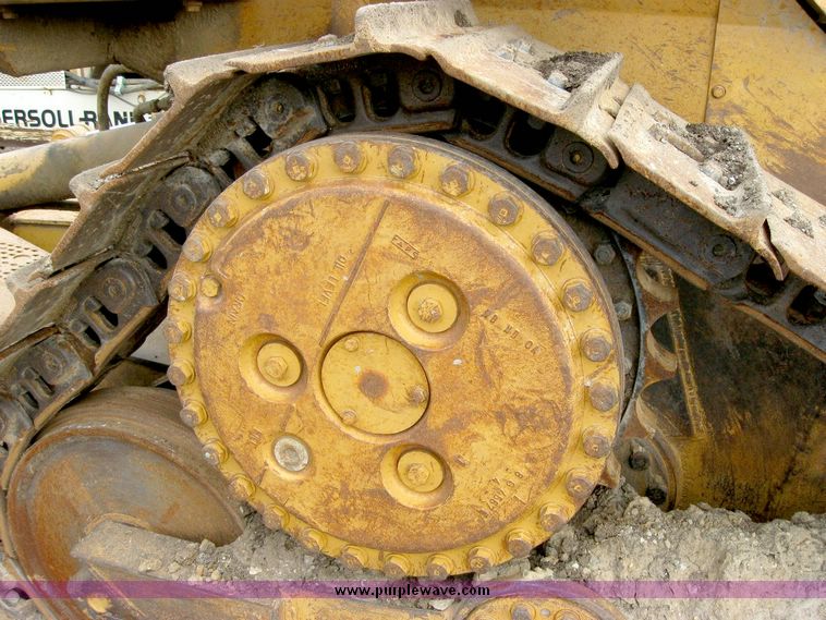 image for item 8826 Caterpillar D5H LGP track dozer