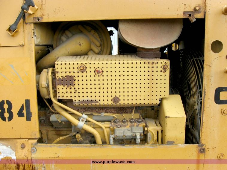 image for item 8826 Caterpillar D5H LGP track dozer