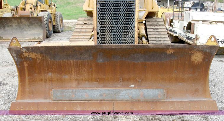 image for item 8826 Caterpillar D5H LGP track dozer
