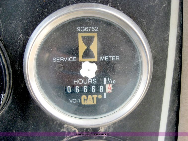 image for item 8826 Caterpillar D5H LGP track dozer