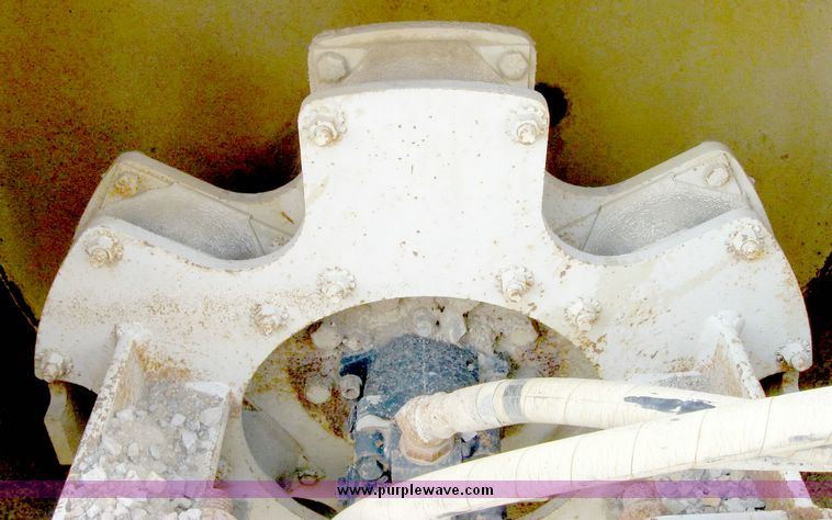 image for item 8830 Ingersoll Rand DD-90 vibratory compactor