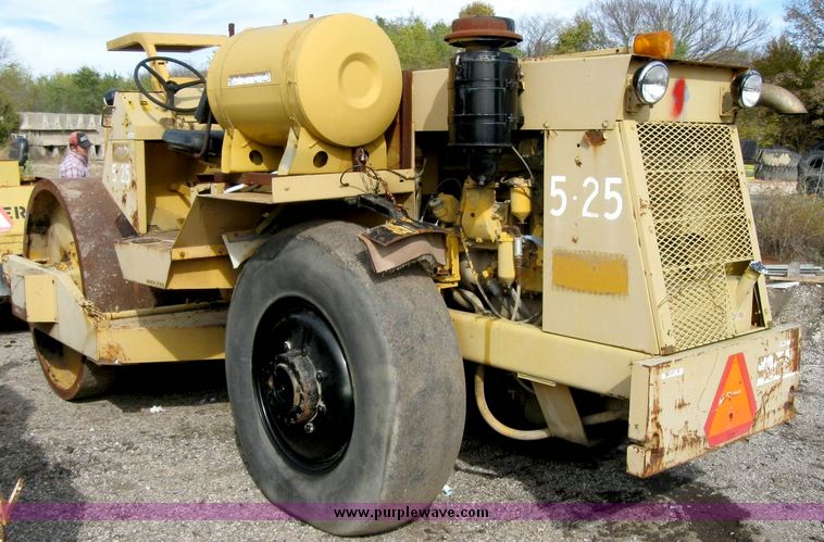 image for item 8831 Bros SPV-730 roller