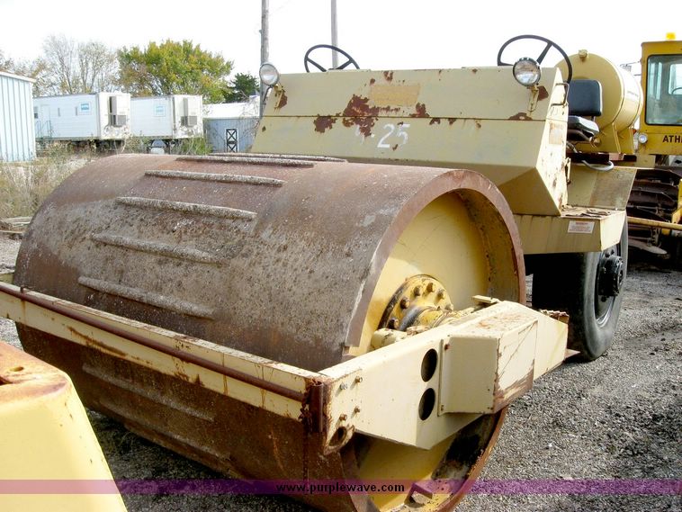 image for item 8831 Bros SPV-730 roller