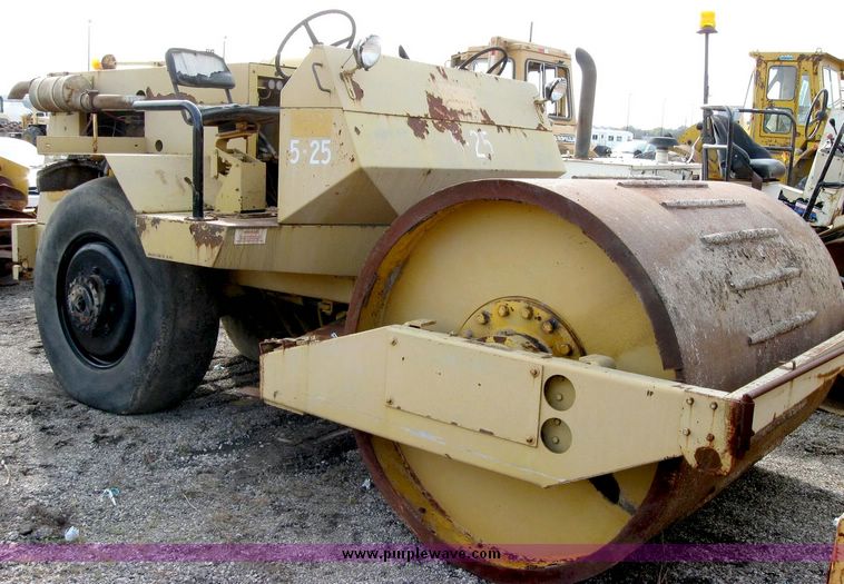 image for item 8831 Bros SPV-730 roller