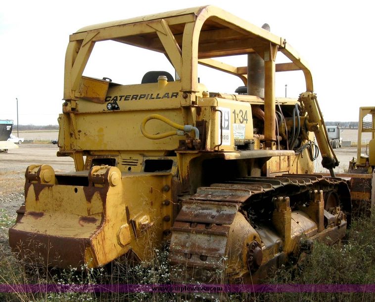 image for item 8838 Caterpillar D9G dozer