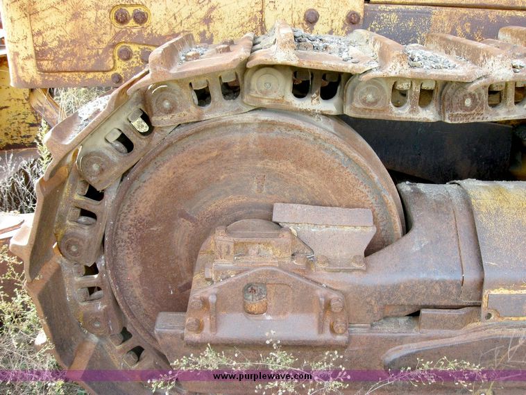 image for item 8838 Caterpillar D9G dozer
