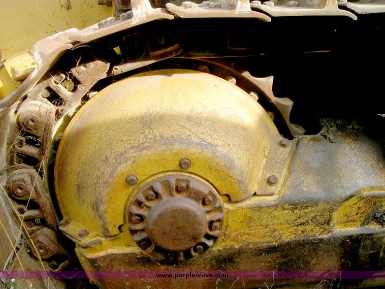 image for item 8838 Caterpillar D9G dozer