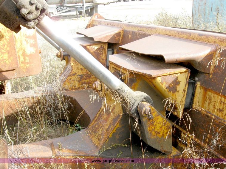 image for item 8838 Caterpillar D9G dozer