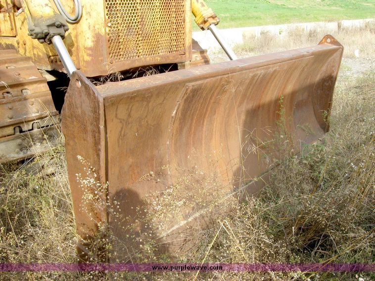 image for item 8838 Caterpillar D9G dozer